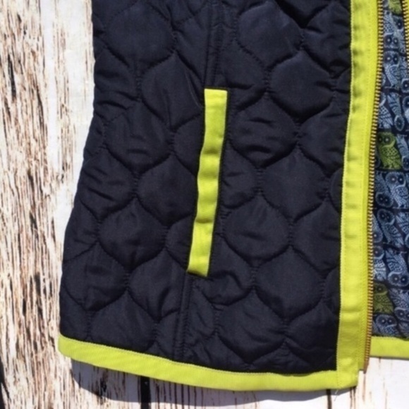 Crown and Ivy Zip Up Quilted Puffer vest NWT - Picture 3 of 5